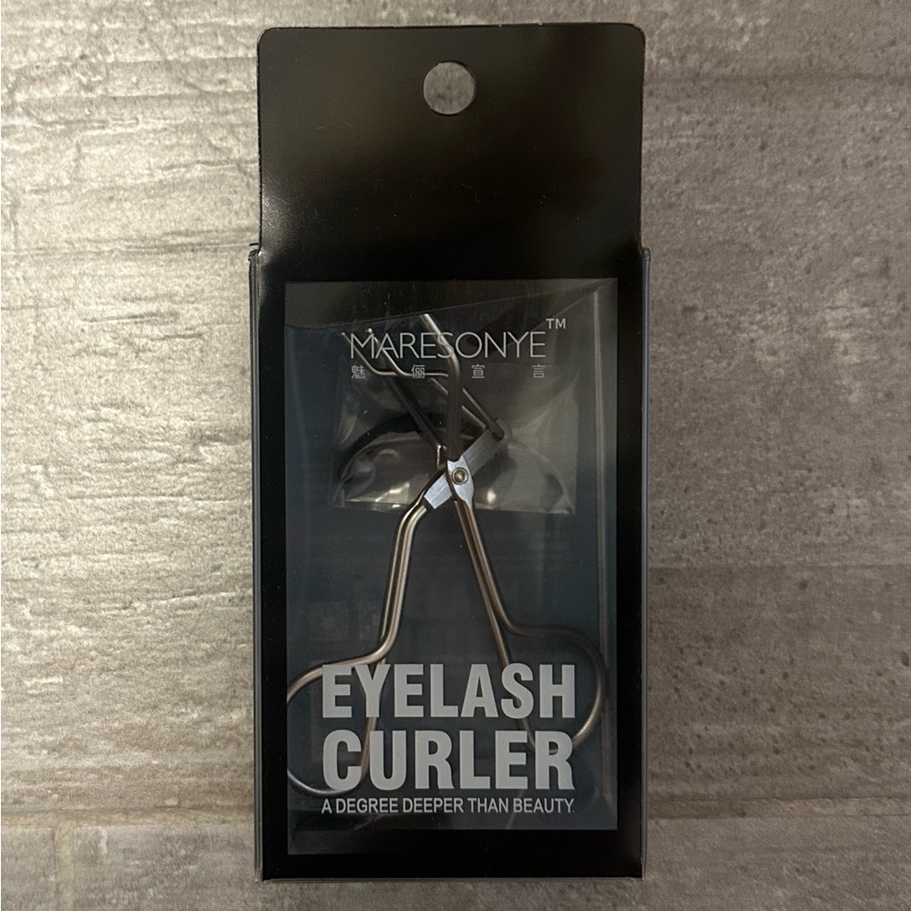MARESONYE Eyelash Curler